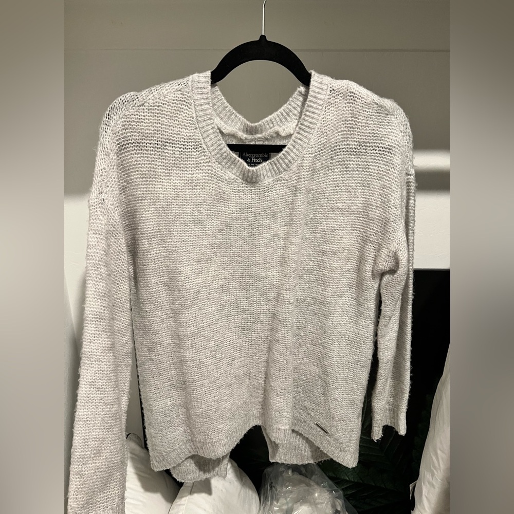 Abercrombie & Fitch Women's Soft Gray Sweater